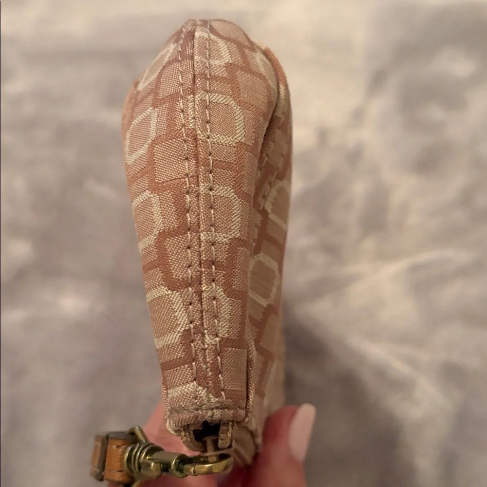Nine West this cosmetic